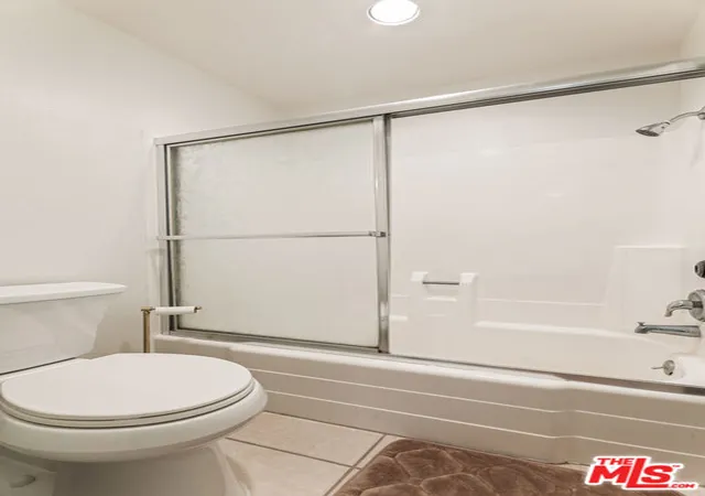 image of 365 Burchett St, Glendale, CA 91203