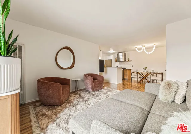 3rd image of 365 Burchett St #118, Glendale, CA 91203 | MLS# 26672943