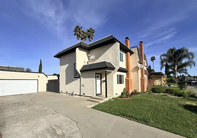 Homes for sale in Fairfield, CA | 2423 Baltic Dr, Fairfield, CA 94533 | MLS# ML82041683
