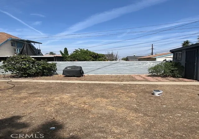 4th image of 2121 W 70Th, Los Angeles, CA 90047 | MLS# IN26073030