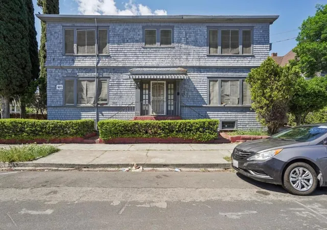5th image of 905 N Commerce St, Stockton, CA 95202 | MLS# ML82041701
