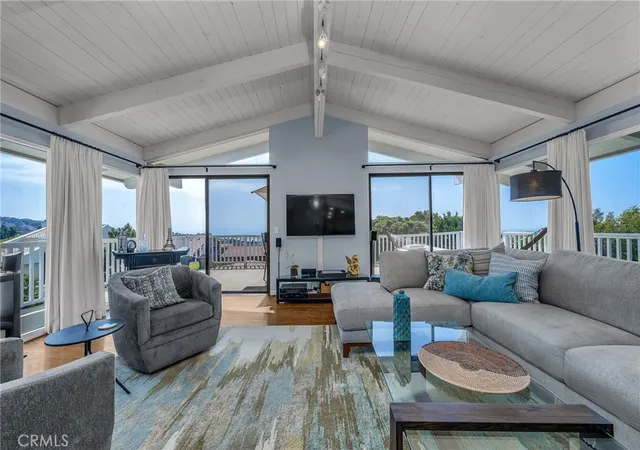 Homes for sale in Palos Verdes Estates, CA | 2520 Via Sanchez, Palos Verdes Estates, CA 90274 | MLS# PV26069951