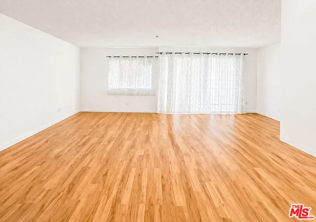 4th image of 9014 Burnet Ave #208, North Hills, CA 91343 | MLS# 26673843