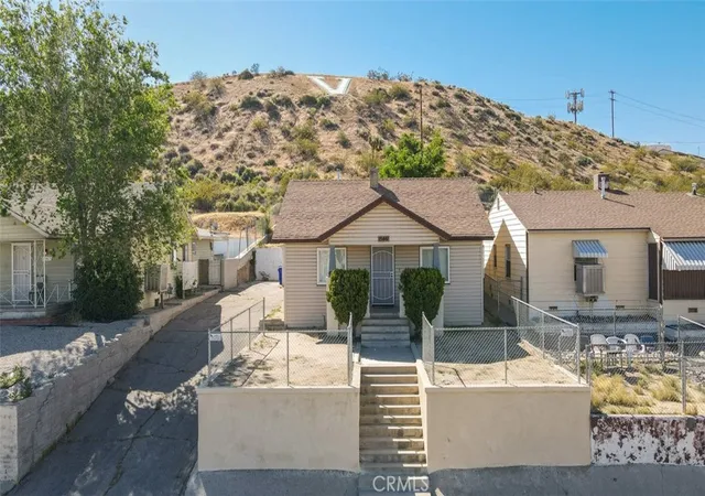 Photo 1 of Single family home for sale at 15461 Hesperia Rd, Victorville, CA 92395 | MLS# CV26073336 | Listing updated on 2026-10-01