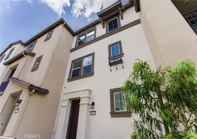 Photo 3 of Condo for sale at 40391 Melrose, Temecula, CA 92591 | MLS# SW26070814 | Listing updated on 2026-09-03