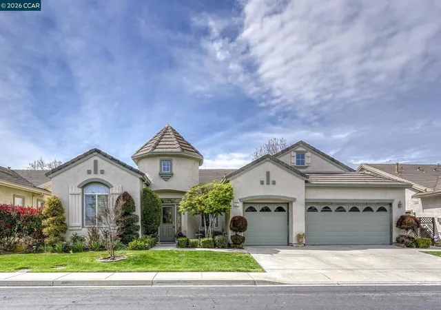 Photo 2 of Single family home for sale at 211 Benoni Ln, Brentwood, CA 94513 | MLS# 41129787 | Listing updated on 2026-10-05