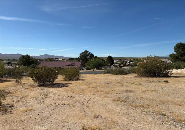 3rd image of 26660 Lakeview, Helendale, CA 92342 | MLS# HD26073363