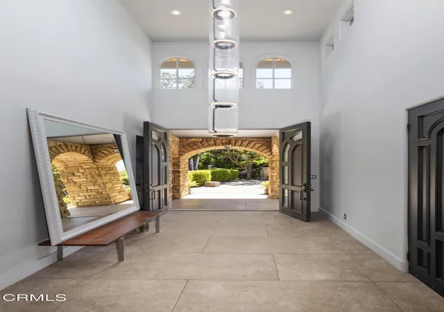 5th image of 330 E Mountain Dr, Santa Barbara, CA 93108 | MLS# V1-35605