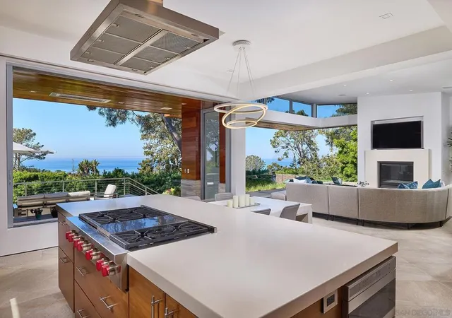 2nd image of 116 Nob Ave, Del Mar, CA 92014 | MLS# 260008026SD