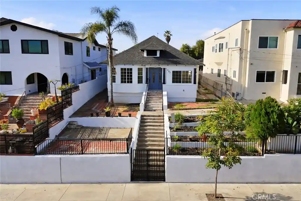 Photo 1 of Sale Pending at 537 N Cummings St, Los Angeles, CA 90033 | MLS# SR26073293 | Listing updated on 2026-10-26