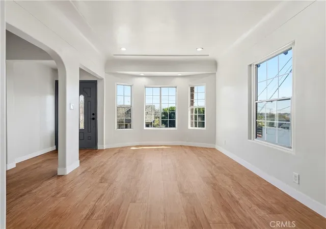 Photo 4 of Sale Pending at 537 N Cummings St, Los Angeles, CA 90033 | MLS# SR26073293 | Listing updated on 2026-10-07