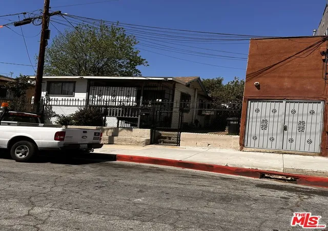 3rd image of 3751 E Lanfranco St, Los Angeles, CA 90063 | MLS# 26673953