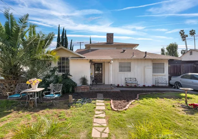 Photo 1 of Sale Pending at 16638 Wyandotte, Van Nuys, CA 91406 | MLS# SR26073245 | Listing updated on 2026-10-02