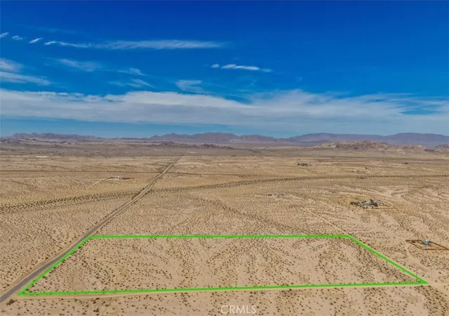 4th image of 101 Diamond Bar, Twentynine Palms, CA 92277 | MLS# JT26068342