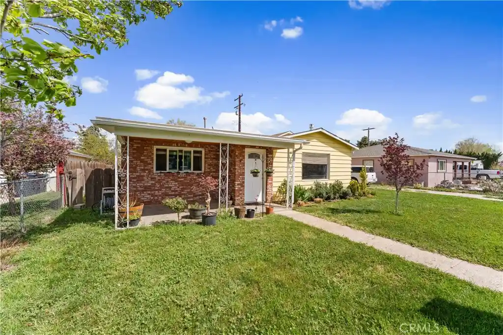 Photo 1 of Sale Pending at 107 Brentwood, Tehachapi, CA 93561 | MLS# SR26070644 | Listing updated on 2026-07-21