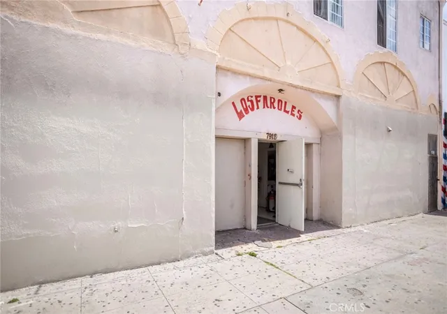 Photo 3 of Sale Pending at 7916 S Central, Los Angeles, CA 90001 | MLS# IG26072738 | Listing updated on 2026-09-29