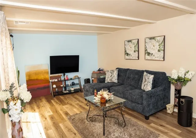 Listing Photo 5 - Condo for sale in building located at 43618 Stanridge Ave, Lancaster, CA 93535
