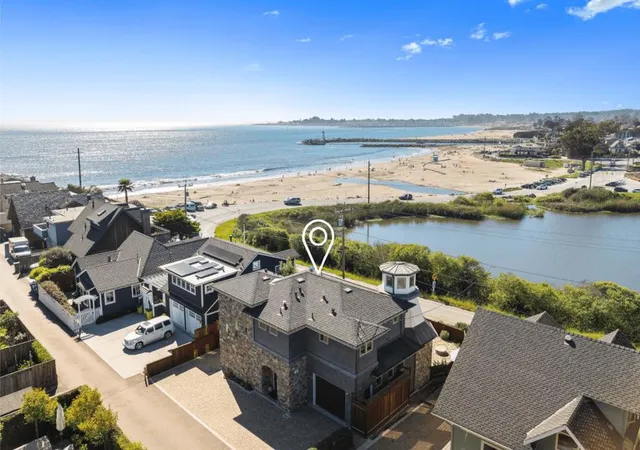 Homes for sale in Santa Cruz, CA | 2974 E Cliff Dr, Santa Cruz, CA 95062 | MLS# ML82041622