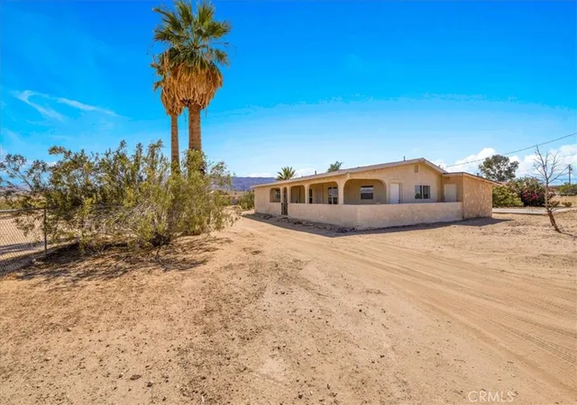 Homes for sale in 29 Palms, CA | 4611 Oasis, 29 Palms, CA 92277 | MLS# JT26072207