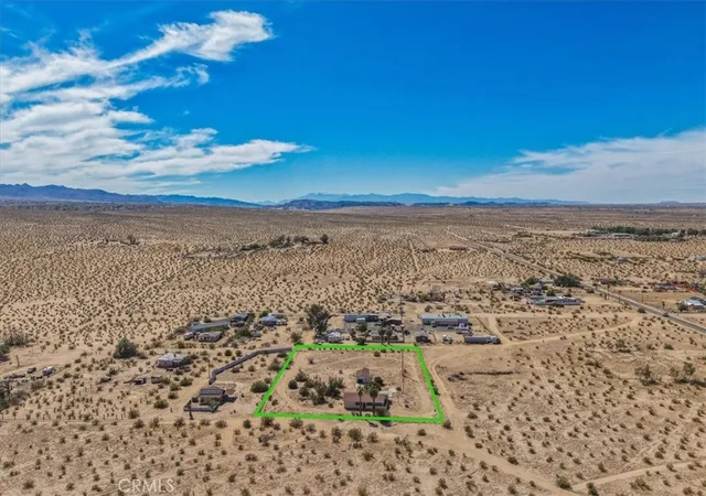 Homes for sale in 29 Palms, CA | 4611 Oasis, 29 Palms, CA 92277 | MLS# JT26072207