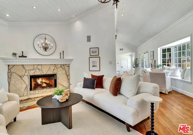 3rd image of 6001 Oakdale Ave, Woodland Hills, CA 91367 | MLS# 26674211