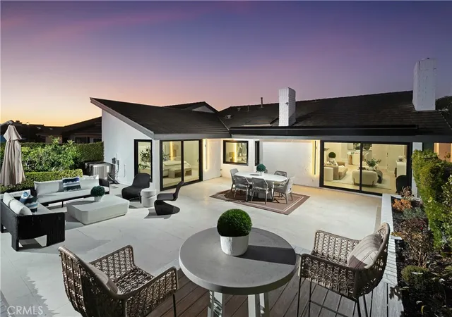 4th image of 10 White Water Dr, Corona Del Mar, CA 92625 | MLS# OC26073834