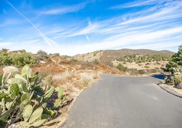 5th image of 3038 Joni, San Marcos, CA 92069 | MLS# 260008050SD