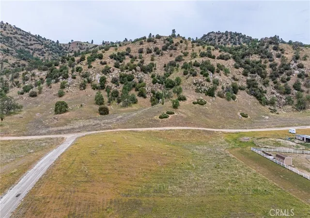 1st image of 0 Harness Dr, Tehachapi, CA 93561 | MLS# PI26073942
