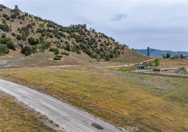 4th image of 0 Harness Dr, Tehachapi, CA 93561 | MLS# PI26073942