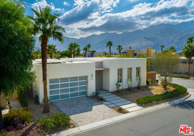 2nd image of 4304 Vantage Ln, Palm Springs, CA 92262 | MLS# 26673695