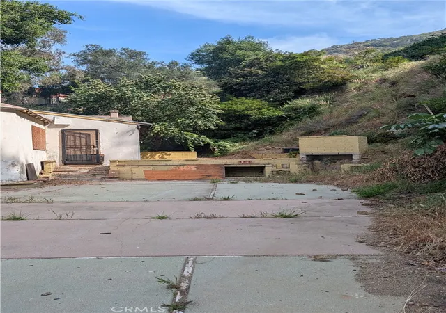 1st image of 2200 Nichols Canyon, Los Angeles, CA 90046 | MLS# PF26073925
