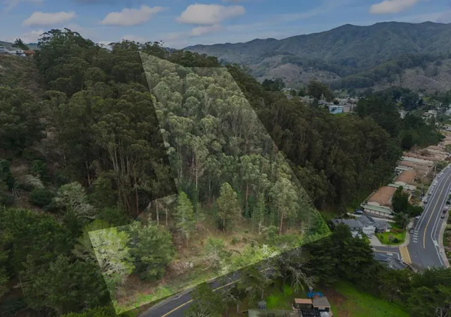 1st image of 0 Everglades, Pacifica, CA 94044 | MLS# ML82041820