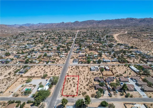 2nd image of 6650 Hillview Rd, Joshua Tree, CA 92252 | MLS# OC26073748