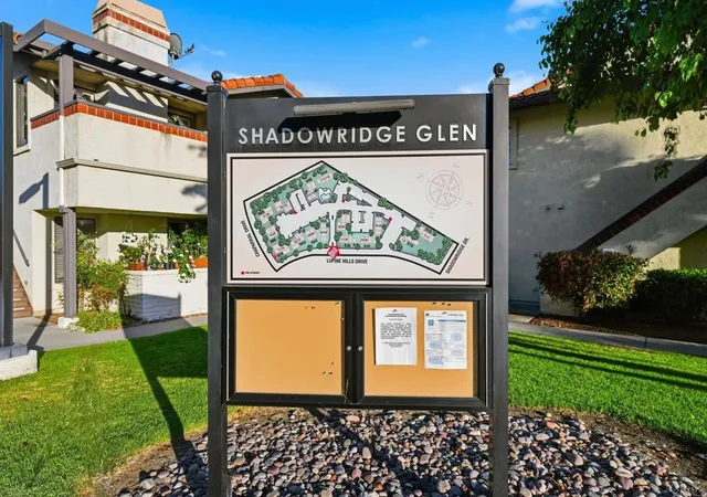 Homes for sale in Vista, CA | 926 Lupine Hill #17, Vista, CA 92081 | MLS# NDP2603288
