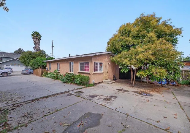 4th image of 20 Gonda St, Royal Oaks, CA 95076 | MLS# ML82040930