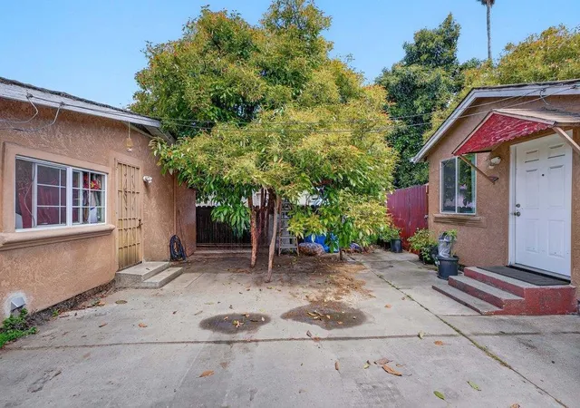 5th image of 20 Gonda St, Royal Oaks, CA 95076 | MLS# ML82040930