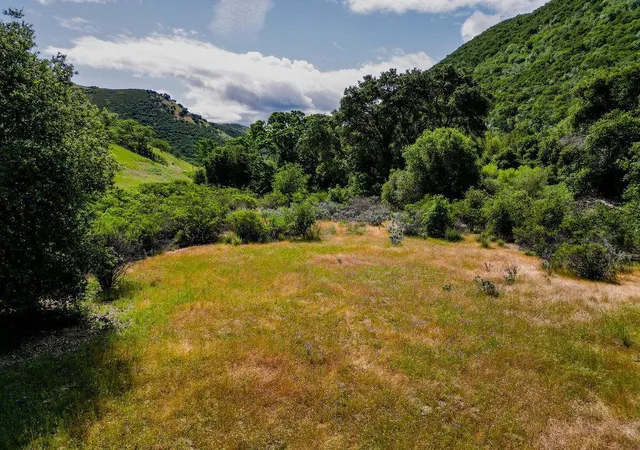 2nd image of 43575 Carmel Valley Rd, Greenfield, CA 93927 | MLS# ML82041834