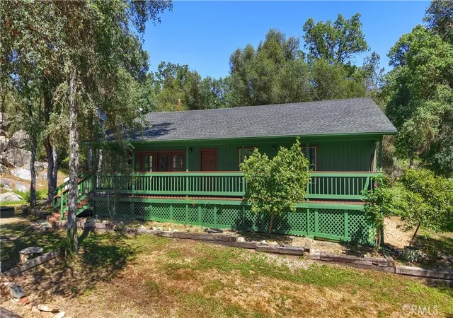 Photo 3 of Single family home for sale at 4907 Daffodil Dr, Mariposa, CA 95338 | MLS# MP26073918 | Listing updated on 2026-09-29