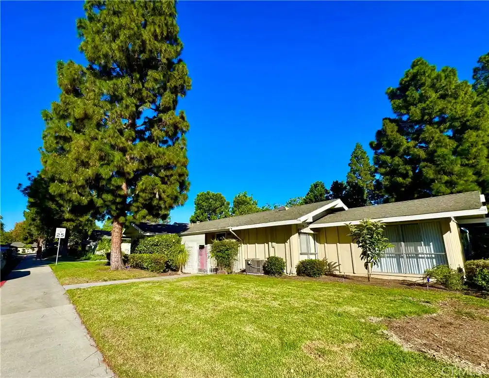 Photo 1 of Condo for sale at 425 Avenida Castilla #B, Laguna Woods, CA 92637 | MLS# OC26073952 | Listing updated on 2026-07-02