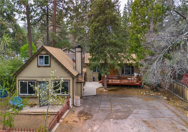2nd image of 360 Maple Ln, Sugarloaf, CA 92386 | MLS# IV26072325