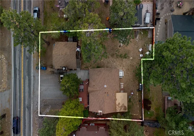 4th image of 360 Maple Ln, Sugarloaf, CA 92386 | MLS# IV26072325