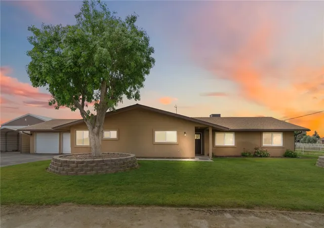 1st image of 16540 Road 31, Madera, CA 93636 | MLS# FR26074065