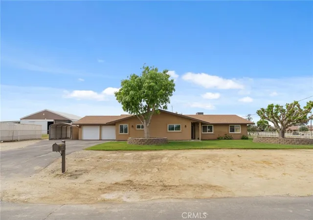 4th image of 16540 Road 31, Madera, CA 93636 | MLS# FR26074065