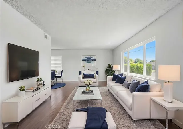2nd image of 285 W Covina, Covina, CA 91722 | MLS# DW26073756