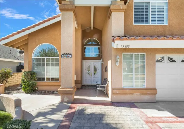Photo 3 of Single family home for sale at 13380 Driftwood Dr, Victorville, CA 92395 | MLS# HD26074303 | Listing updated on 2026-10-06