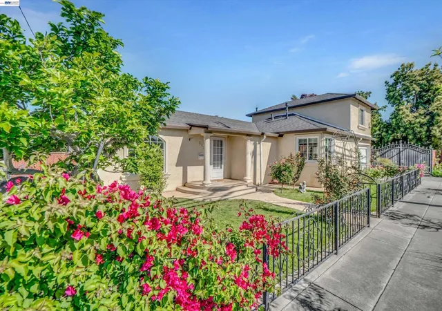Homes for sale in Union City, CA | 513 F St, Union City, CA 94587 | MLS# 41129917