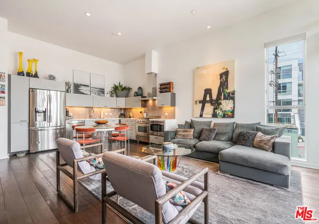 2nd image of 751 N Fairfax Ave #4, Los Angeles, CA 90046 | MLS# 26674145