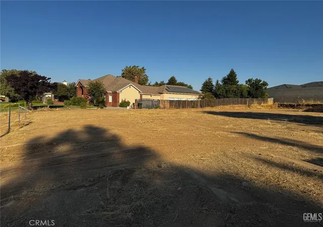 Photo 2 of Land for sale at 12103 Vista Montana, Bakersfield, CA 93306 | MLS# SR26074431 | Listing updated on 2026-07-02