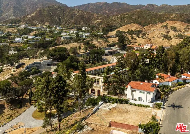 Photo 3 of Land for sale at 17941 Tramonto Dr, Pacific Palisades, CA 90272 | MLS# 26673749 | Listing updated on 2026-10-02