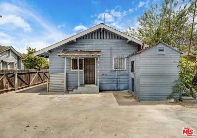 Photo 4 of Multi family home for sale at 1081 Cherry Ave, Long Beach, CA 90813 | MLS# 26676253 | Listing updated on 2026-06-16
